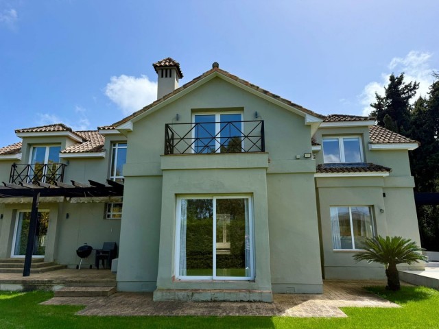 6 Soveroms Villa i Sotogrande Costa