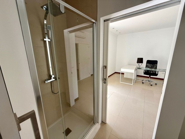 6 Soveroms Villa i Sotogrande Costa