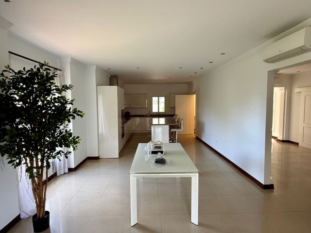 6 Schlafzimmer Villa in Sotogrande Costa