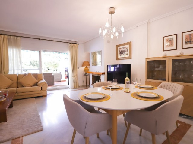 3 Bedrooms Townhouse in Marbella