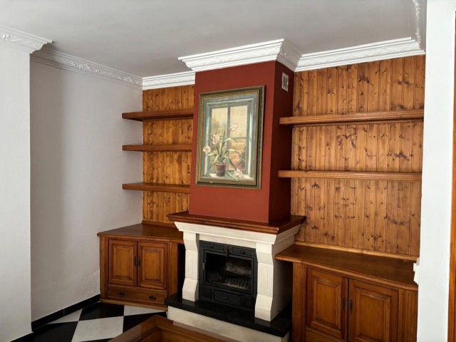 2 Bedrooms Townhouse in Estepona