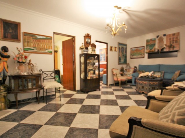 6 Bedrooms Townhouse in Marbella