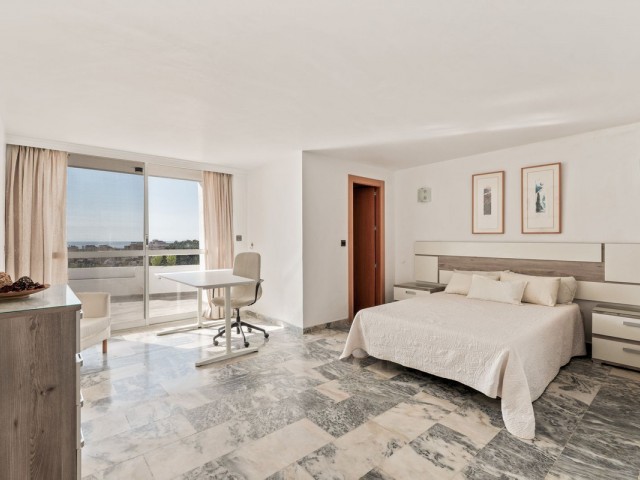 2 Bedrooms Apartment in Torremolinos