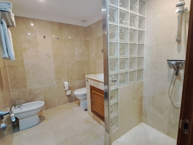 2 Schlafzimmer Apartment in Nueva Andalucía