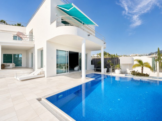 Villa avec 4 Chambres  à Benahavís