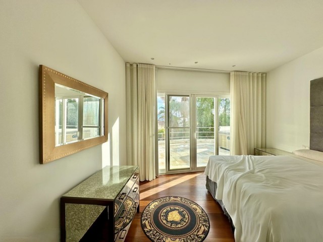 Villa avec 4 Chambres  à Benahavís