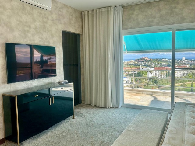 Villa avec 4 Chambres  à Benahavís