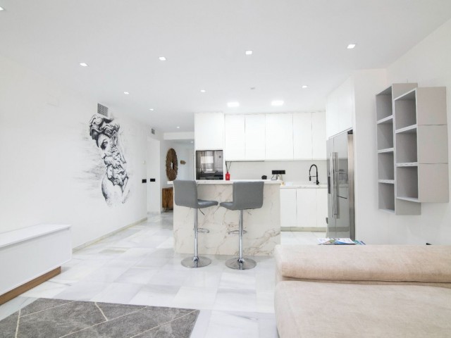 3 Bedrooms Apartment in Puerto Banús