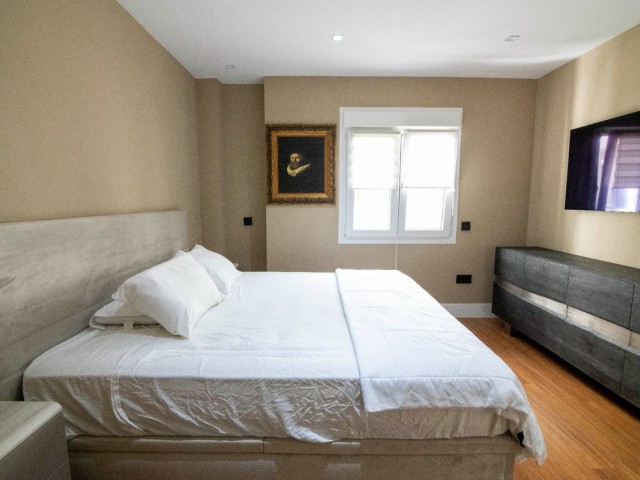 3 Bedrooms Apartment in Puerto Banús