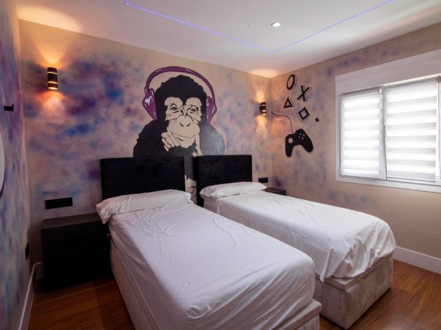 3 Bedrooms Apartment in Puerto Banús