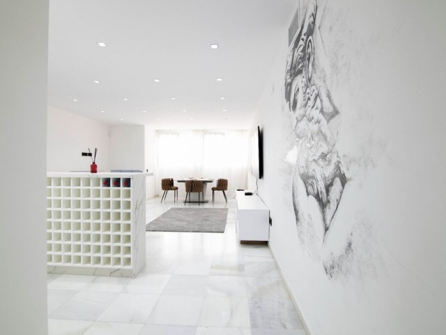 3 Bedrooms Apartment in Puerto Banús