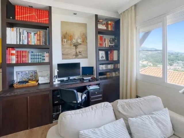 4 Bedrooms Villa in Málaga