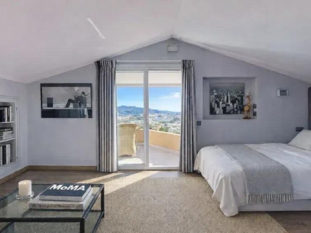 4 Bedrooms Villa in Málaga