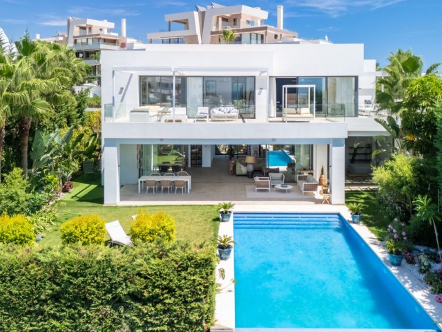 Villa, Cabopino, R5339008