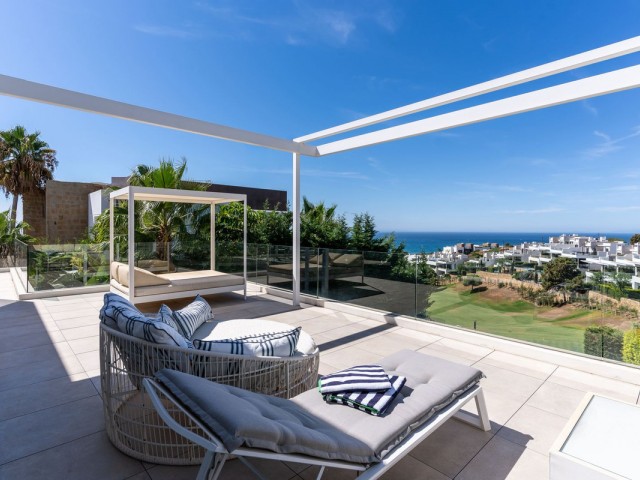 Villa con 5 Dormitorios  en Cabopino