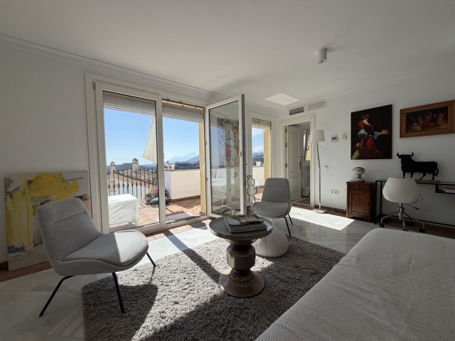 Maison mitoyenne avec 3 Chambres  à La Heredia