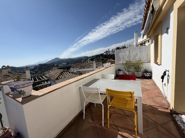 Maison mitoyenne avec 3 Chambres  à La Heredia