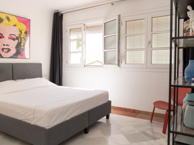 Maison mitoyenne avec 3 Chambres  à La Heredia