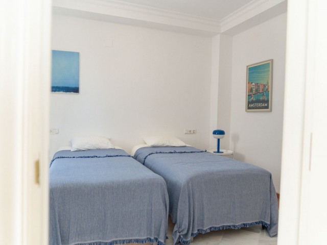 Maison mitoyenne avec 3 Chambres  à La Heredia