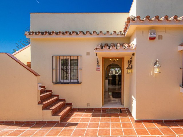 3 Bedrooms Villa in Marbesa