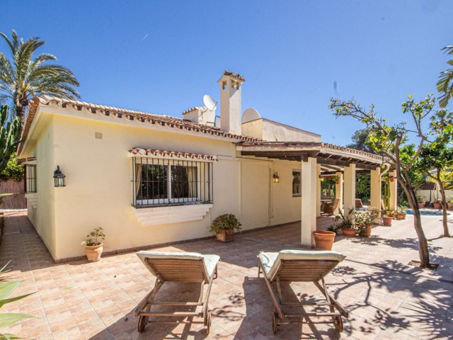 Villa avec 3 Chambres  à Marbesa