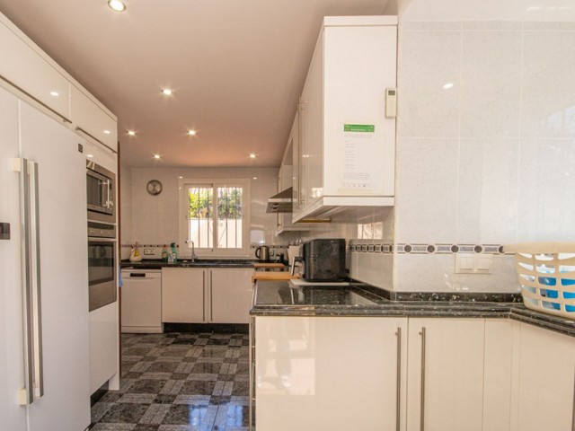 Villa avec 3 Chambres  à Marbesa