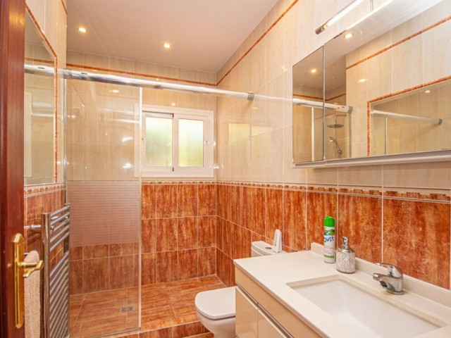 Villa avec 3 Chambres  à Marbesa