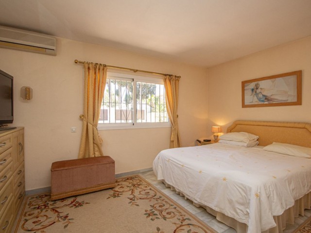 Villa avec 3 Chambres  à Marbesa