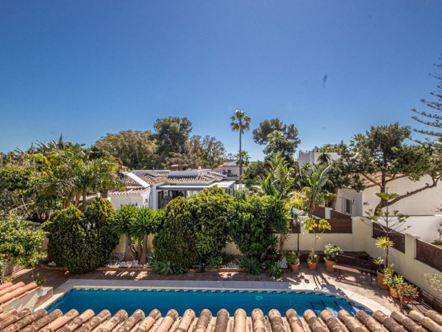 Villa avec 3 Chambres  à Marbesa