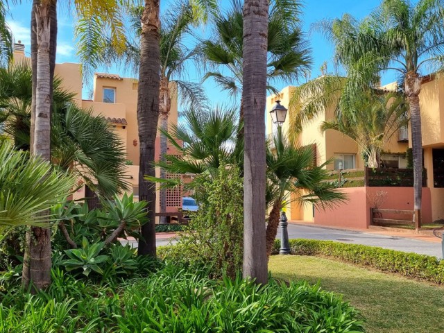 3 Schlafzimmer Reihenhaus in Nueva Andalucía