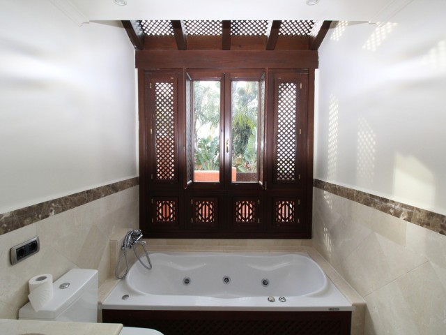 3 Bedrooms Townhouse in The Golden Mile