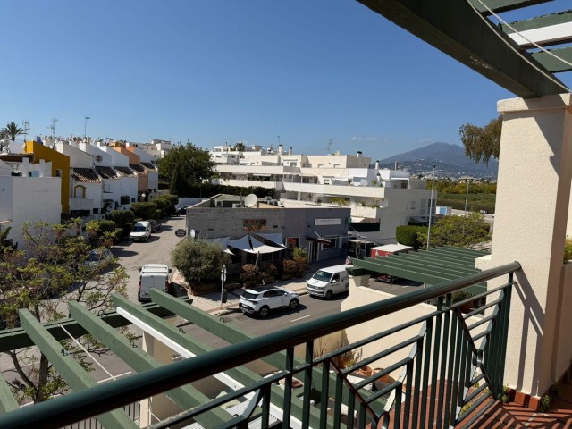 Kattohuoneisto Puerto Banús