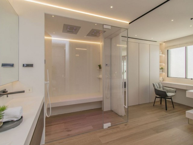 4 Schlafzimmer Reihenhaus in Puerto Banús