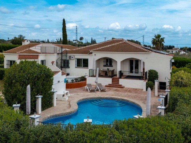 4 Makuuhuoneen Huvila Alhaurín el Grande