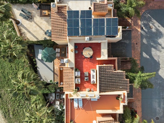 4 Schlafzimmer Reihenhaus in Nueva Andalucía