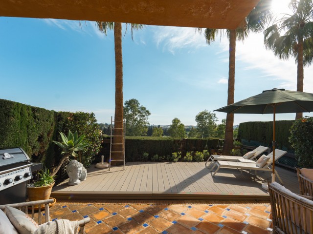 Townhouse Nueva Andalucía - R5346829