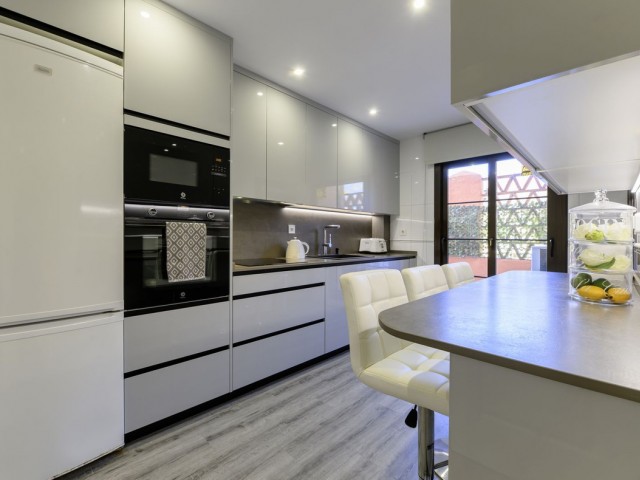 3 Bedrooms Apartment in Estepona