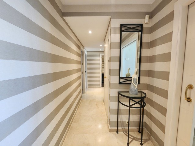 3 Bedrooms Apartment in Estepona