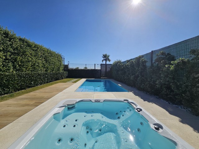 4 Schlafzimmer Reihenhaus in New Golden Mile