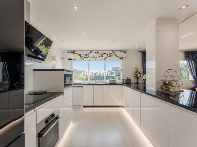 2 Schlafzimmer Apartment in Elviria