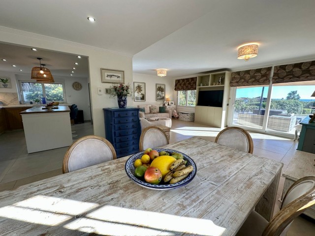 6 Bedrooms Villa in Estepona