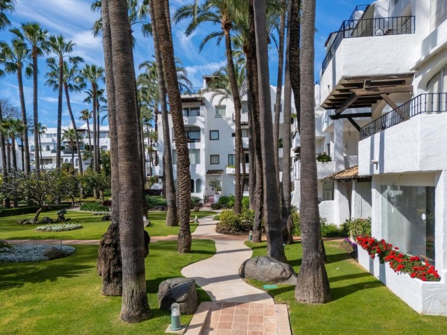 2 Bedrooms Apartment in Puerto Banús