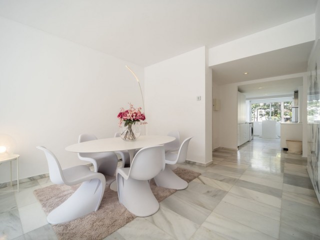 2 Bedrooms Apartment in Puerto Banús