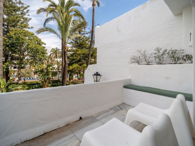 2 Bedrooms Apartment in Puerto Banús
