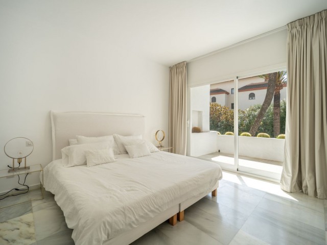 2 Bedrooms Apartment in Puerto Banús