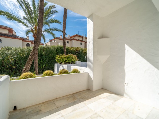 2 Bedrooms Apartment in Puerto Banús