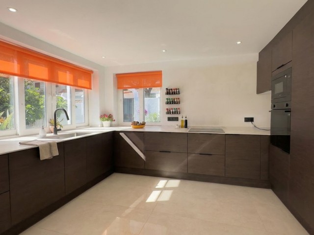 3 Makuuhuoneen Huvila Calahonda