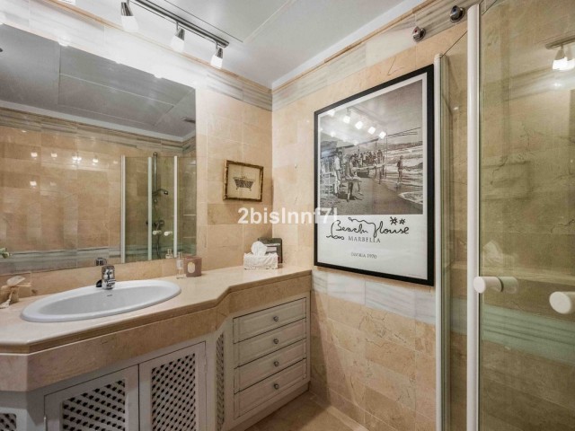 3 Bedrooms Apartment in Elviria