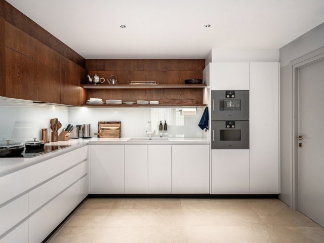 Villa con 6 Dormitorios  en Ojén