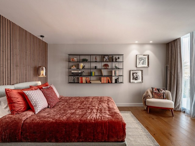 Villa con 6 Dormitorios  en Ojén